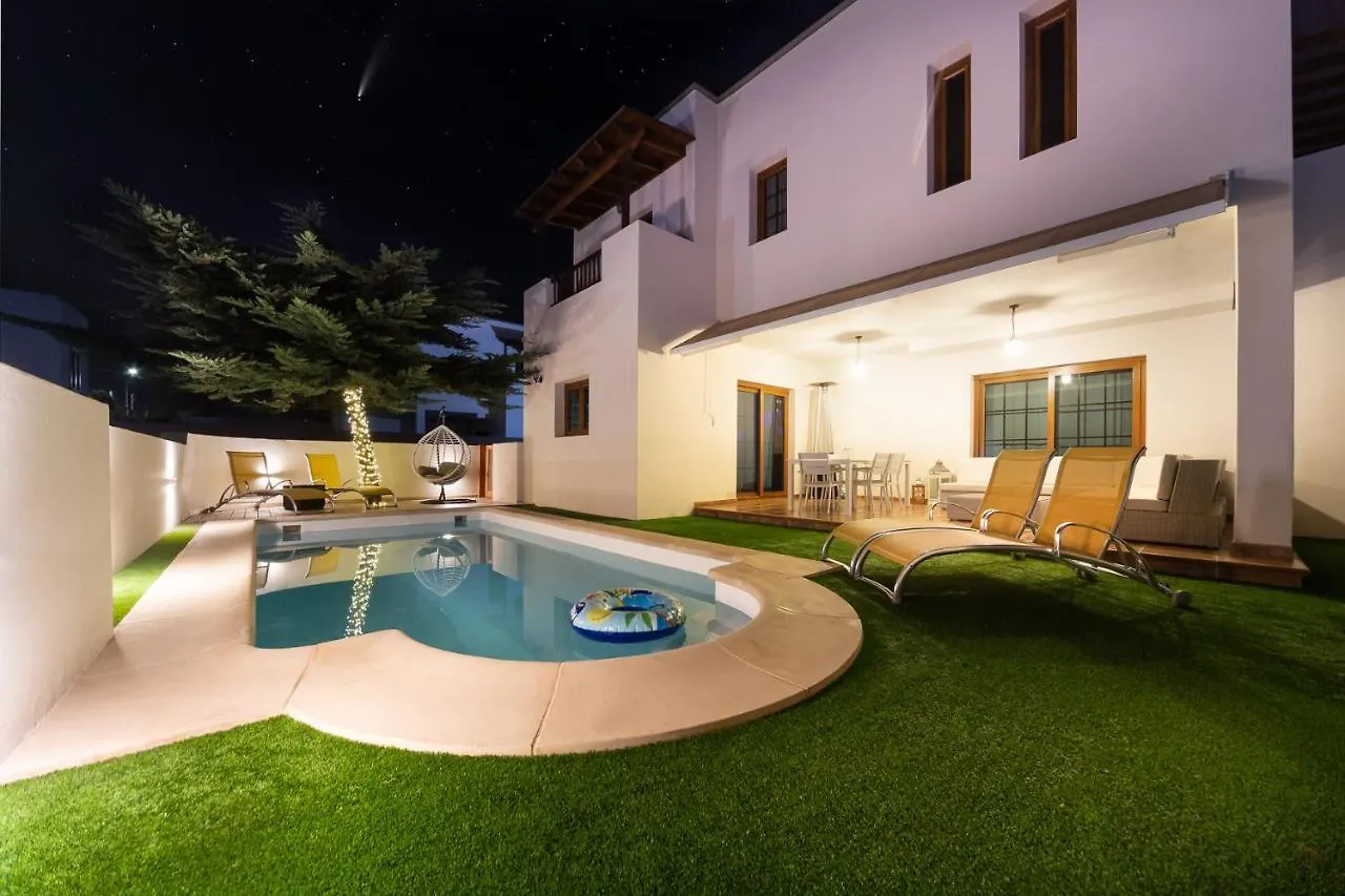 Valentina Villa Private Pool Garden 코스타 테기세 0*,  스페인